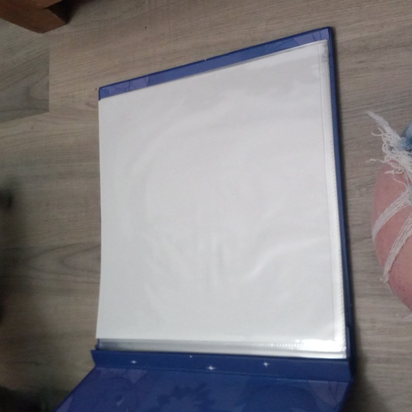 BNIB DISNEY TINKERBELL SCRAPBOOK - Picture 4 of 4